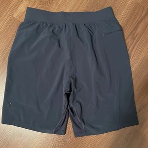 Lululemon T.H.E Short 9”